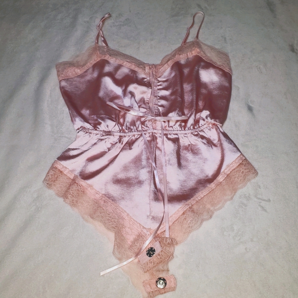 BNWT Pink silky lingerie
